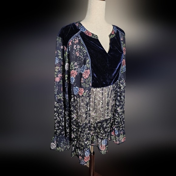 Suzanne Betro Boho Floral Velvet Sheer Lace Top Plus Size 3x with ruffle - Picture 3 of 14